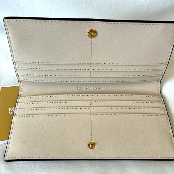 Michael Kors, Reed, Bifold Pebbled Leather Snap Wallet with Gold Accent, NEW - Picture 5 of 11